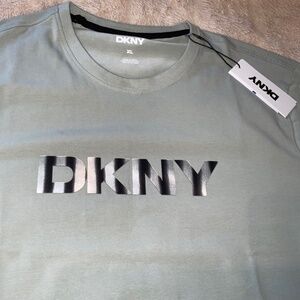 DYNY SEA GREEN TEE WITH REFLECTIVE LOGO SIZE XL 98% COTTON 2% SPANDEX NEW W/TAGS